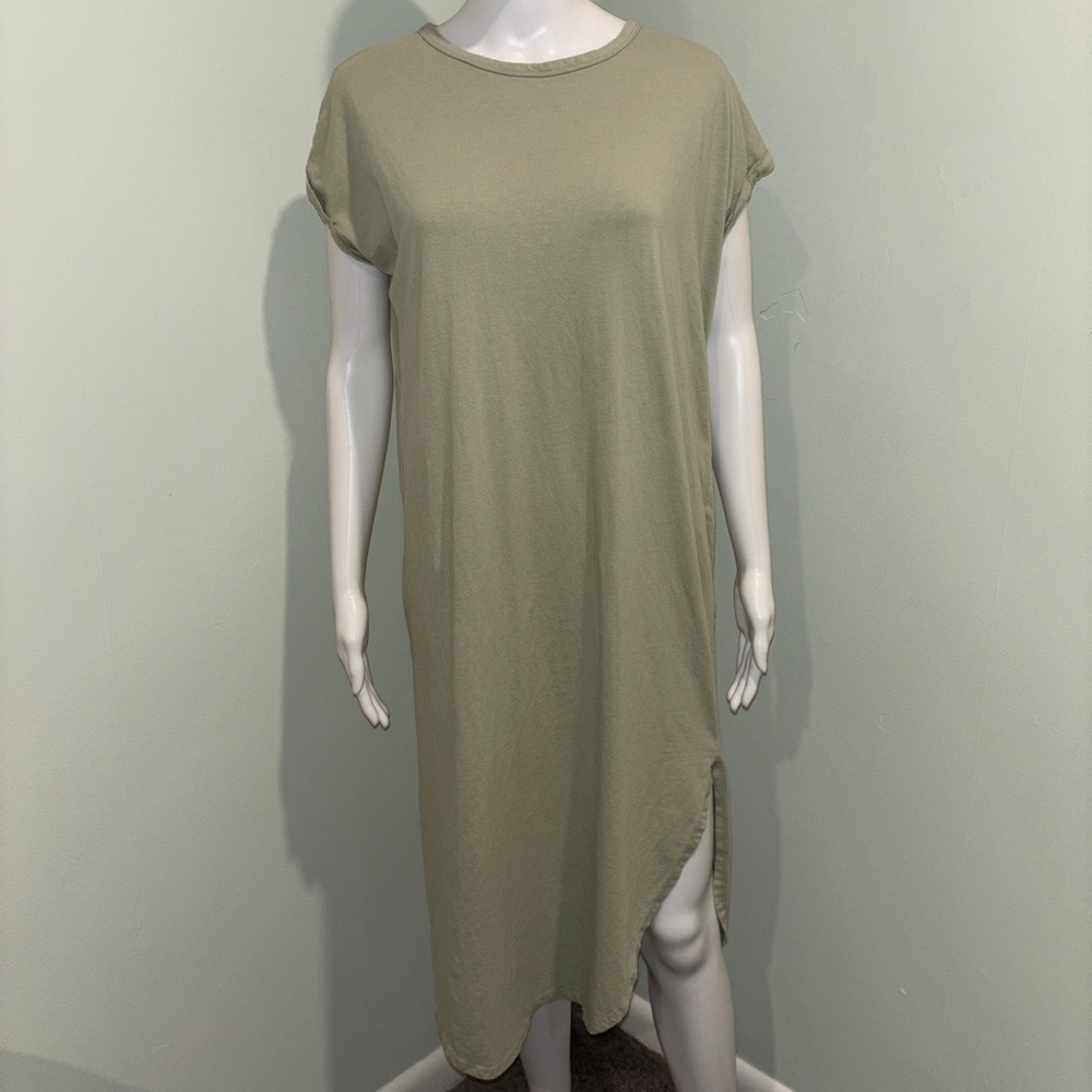 Heart & Hips Short Sleeve Green Dress with Slits  - L